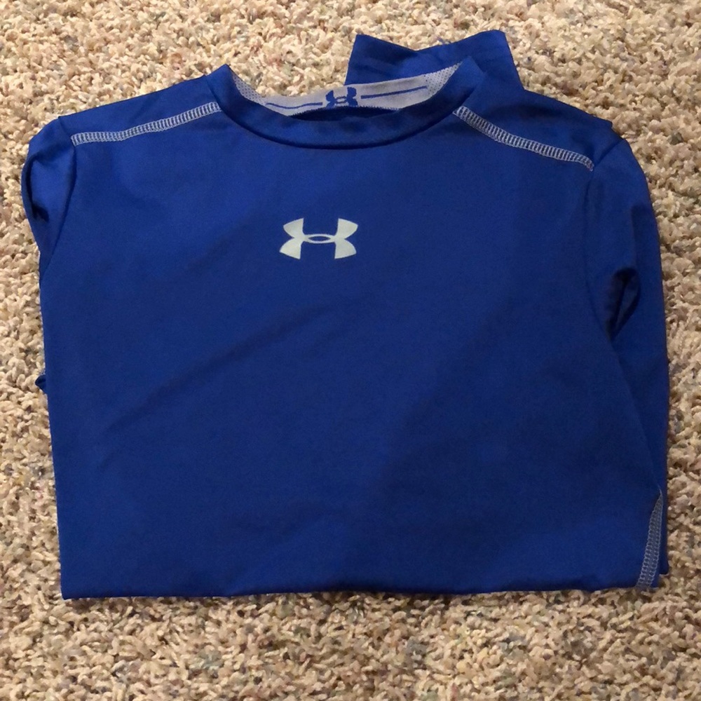 LN under armour fitted long sleeve youth M
